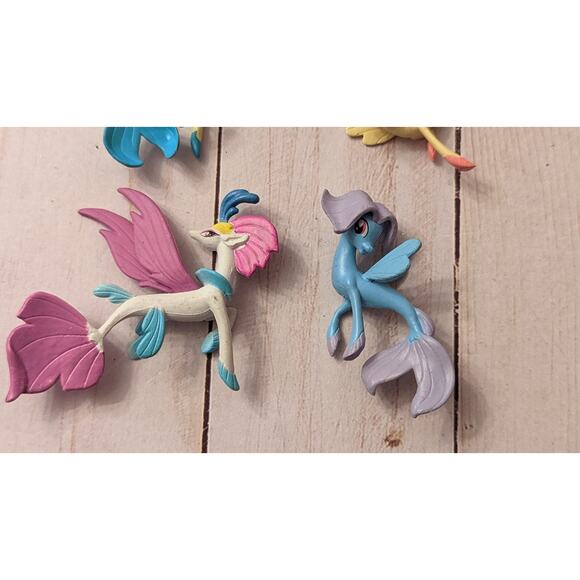 My Little Pony- Salina, Novo, Skystar, and Haven - Picture 4 of 6